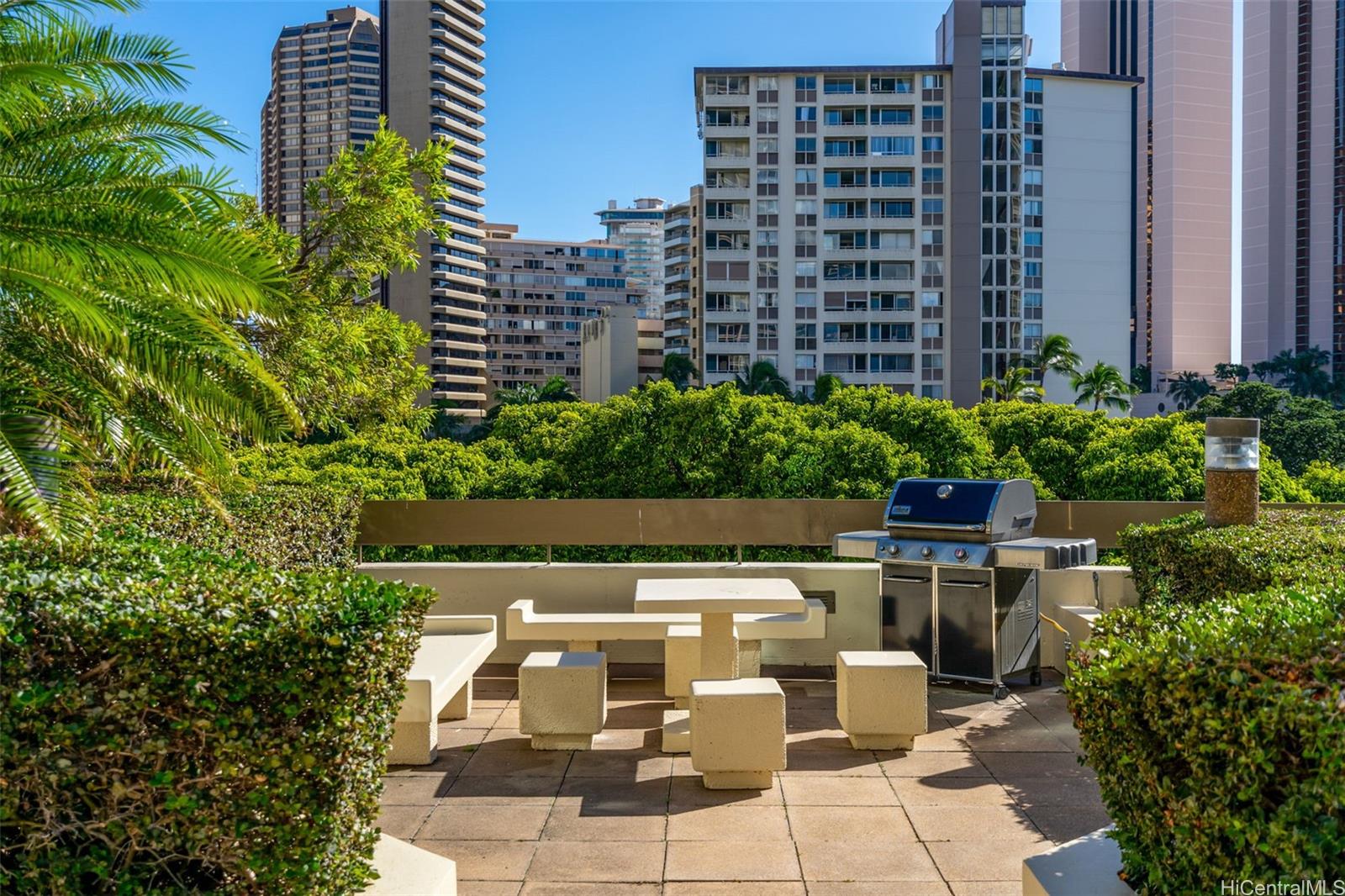 Yacht Harbor Towers condo # 500, Honolulu, Hawaii - photo 18 of 23