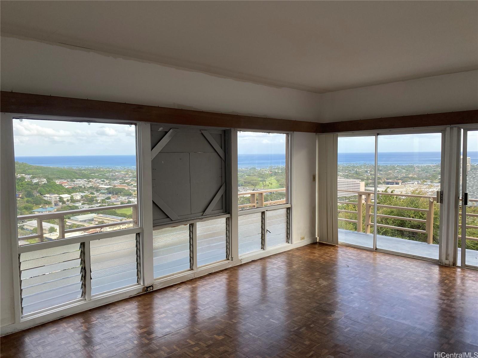 1603-D  Paula Drive Wilhelmina, Diamond Head home - photo 2 of 14