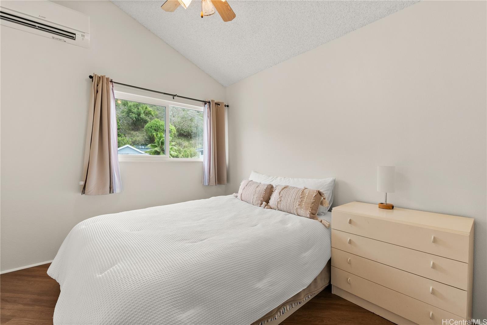 1604  Kanapuu Drive Kailua Bluffs, Kailua home - photo 17 of 24