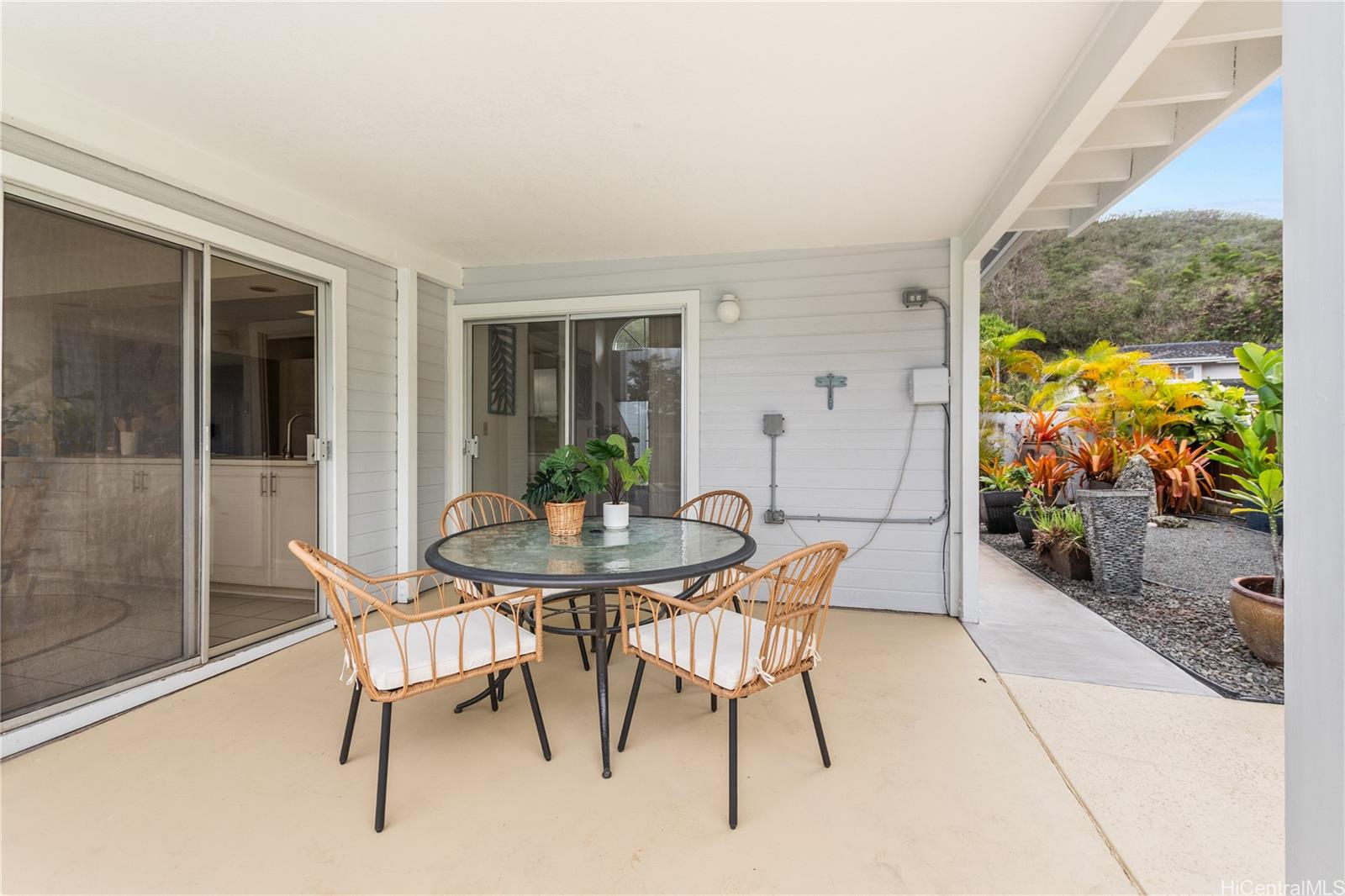 1604  Kanapuu Drive Kailua Bluffs, Kailua home - photo 19 of 24