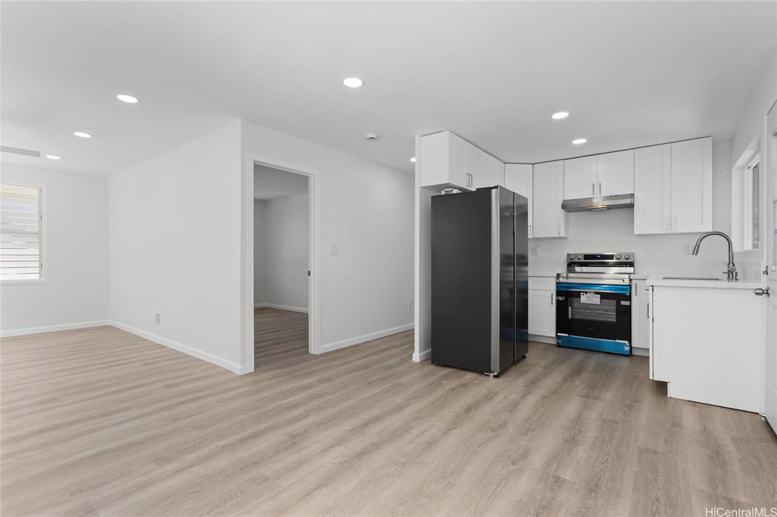 1605  Merkle Street Kalihi Uka, Honolulu home - photo 17 of 25