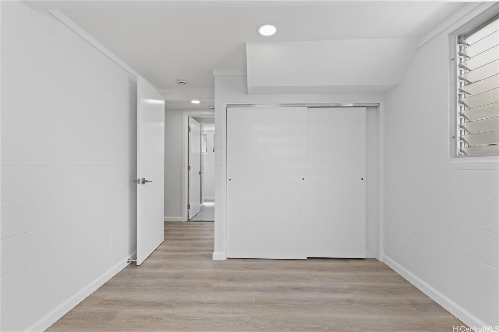 1605  Merkle Street Kalihi Uka, Honolulu home - photo 20 of 25