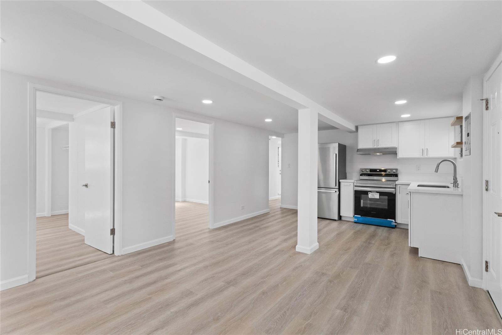 1605  Merkle Street Kalihi Uka, Honolulu home - photo 6 of 25