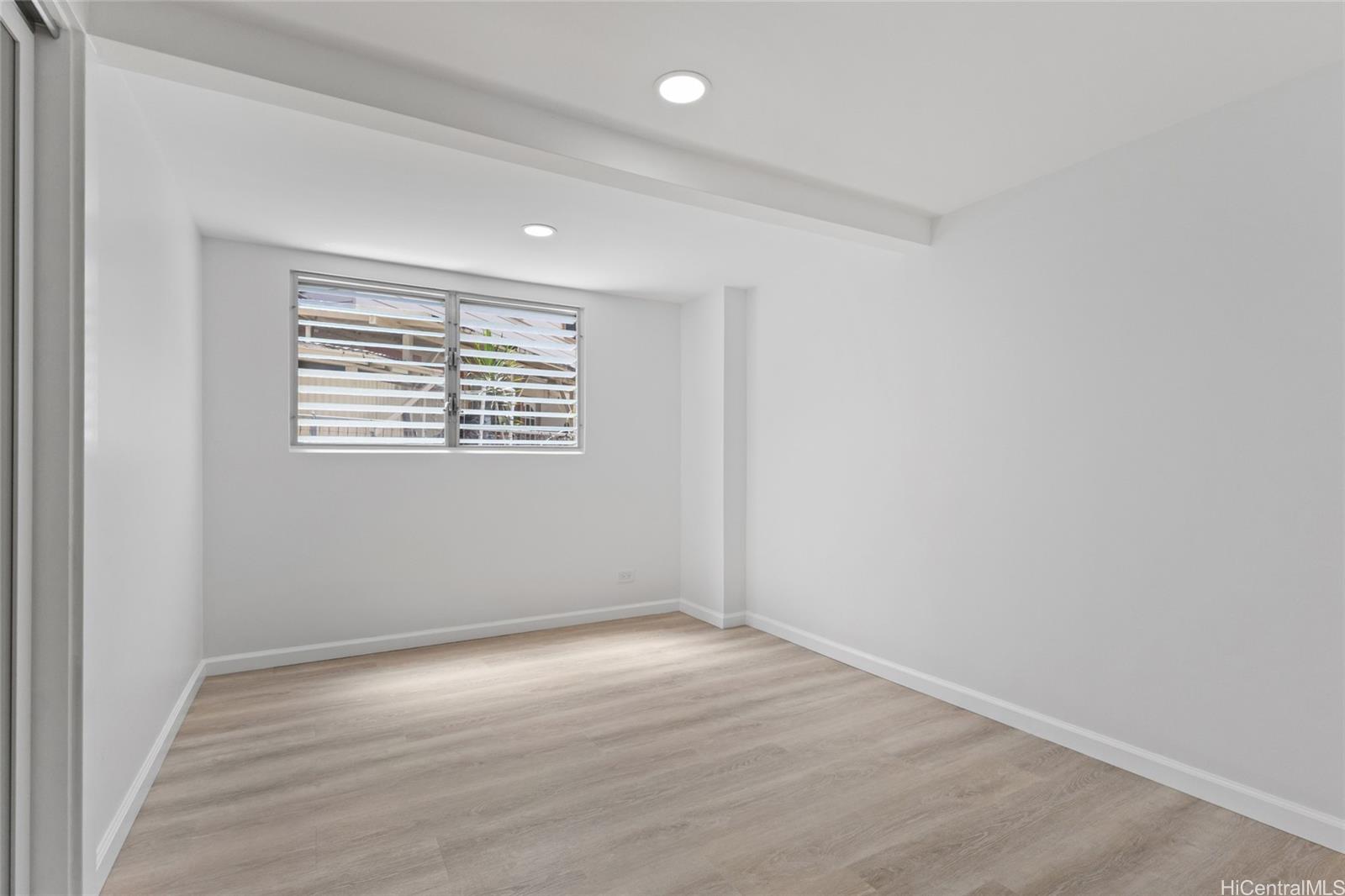 1605  Merkle Street Kalihi Uka, Honolulu home - photo 10 of 25