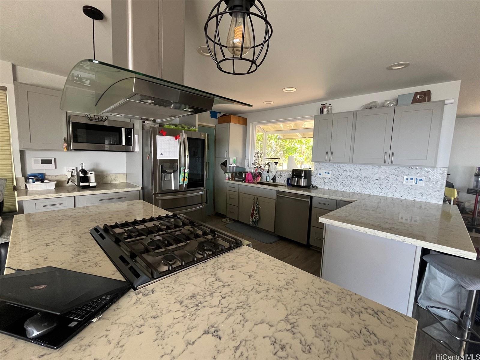 1605 Quincy Pl Honolulu - Rental - photo 4 of 24