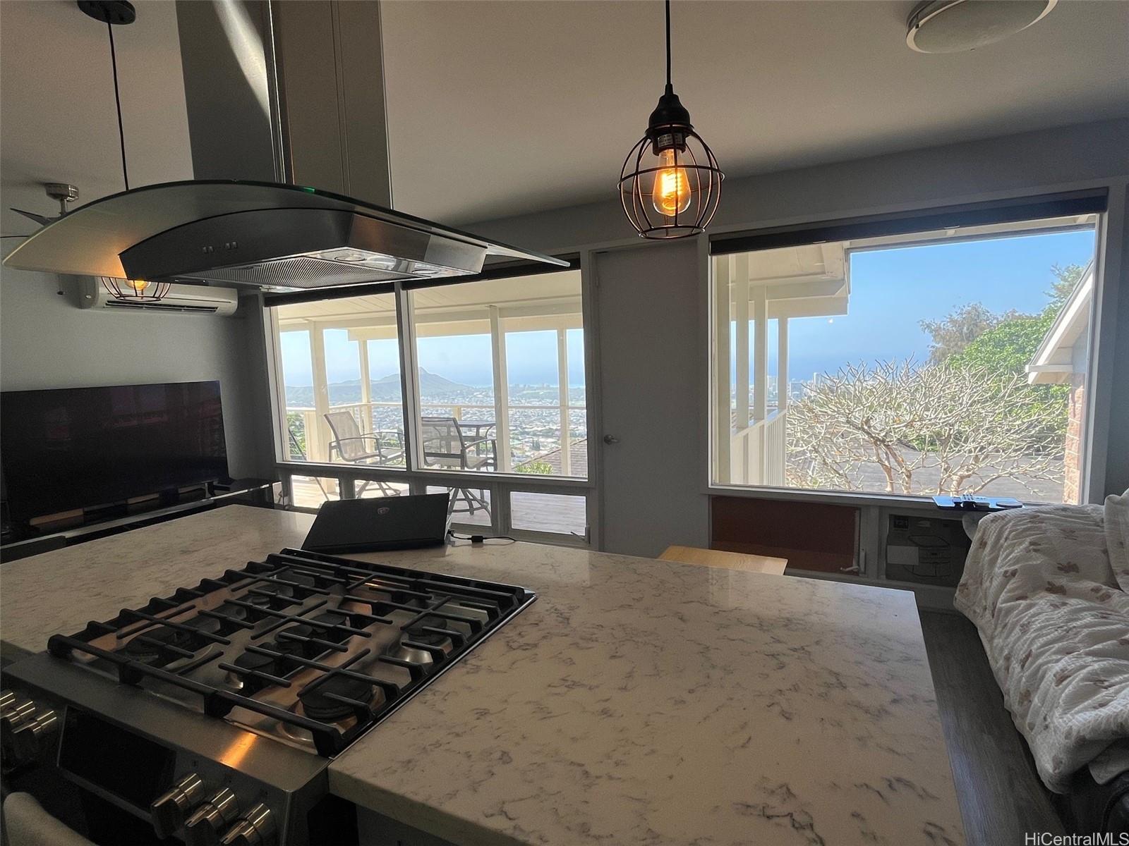 1605 Quincy Pl Honolulu - Rental - photo 6 of 24