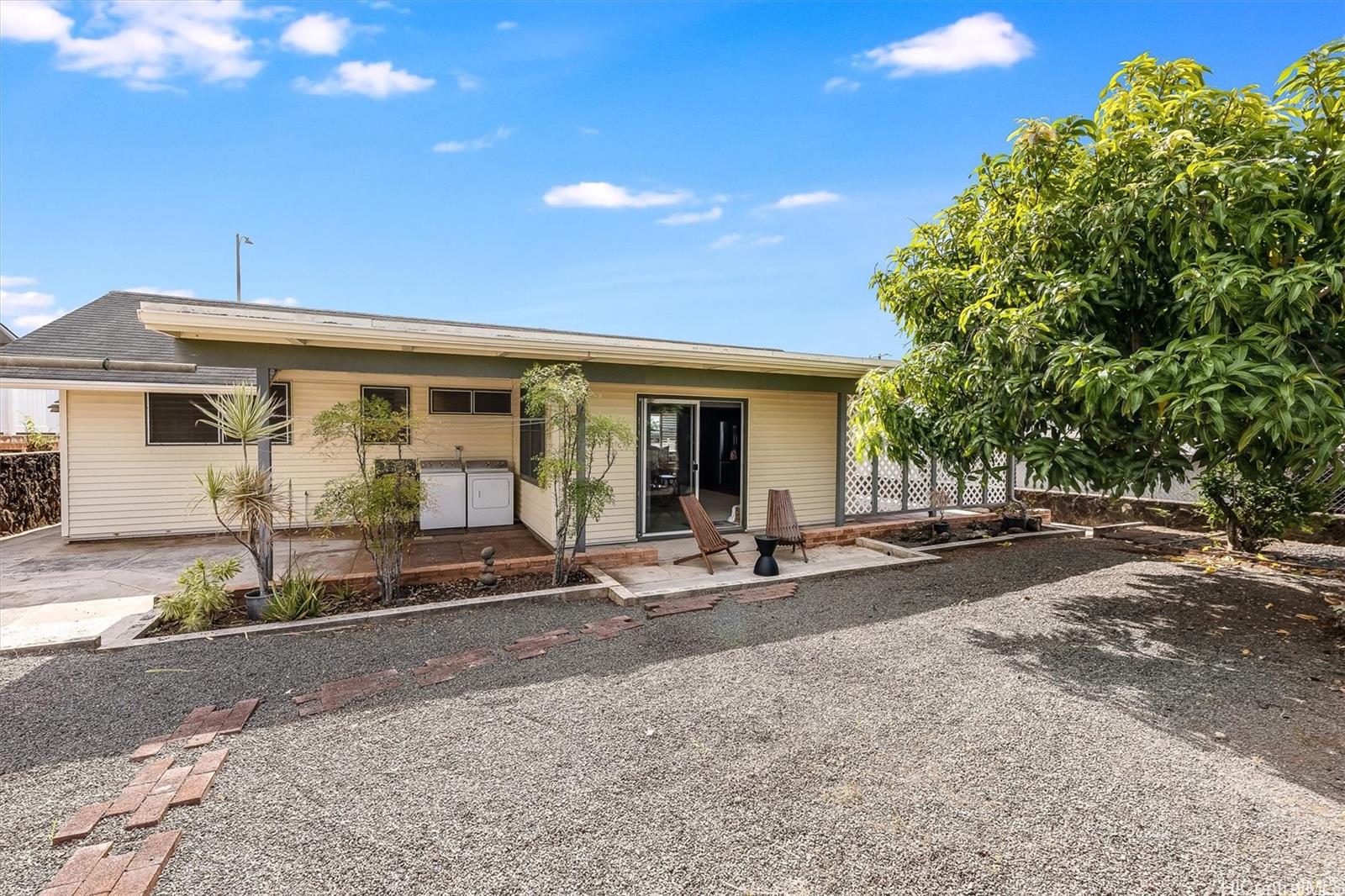 1608  Kuahaka Street Pearl City-upper, PearlCity home - photo 16 of 18