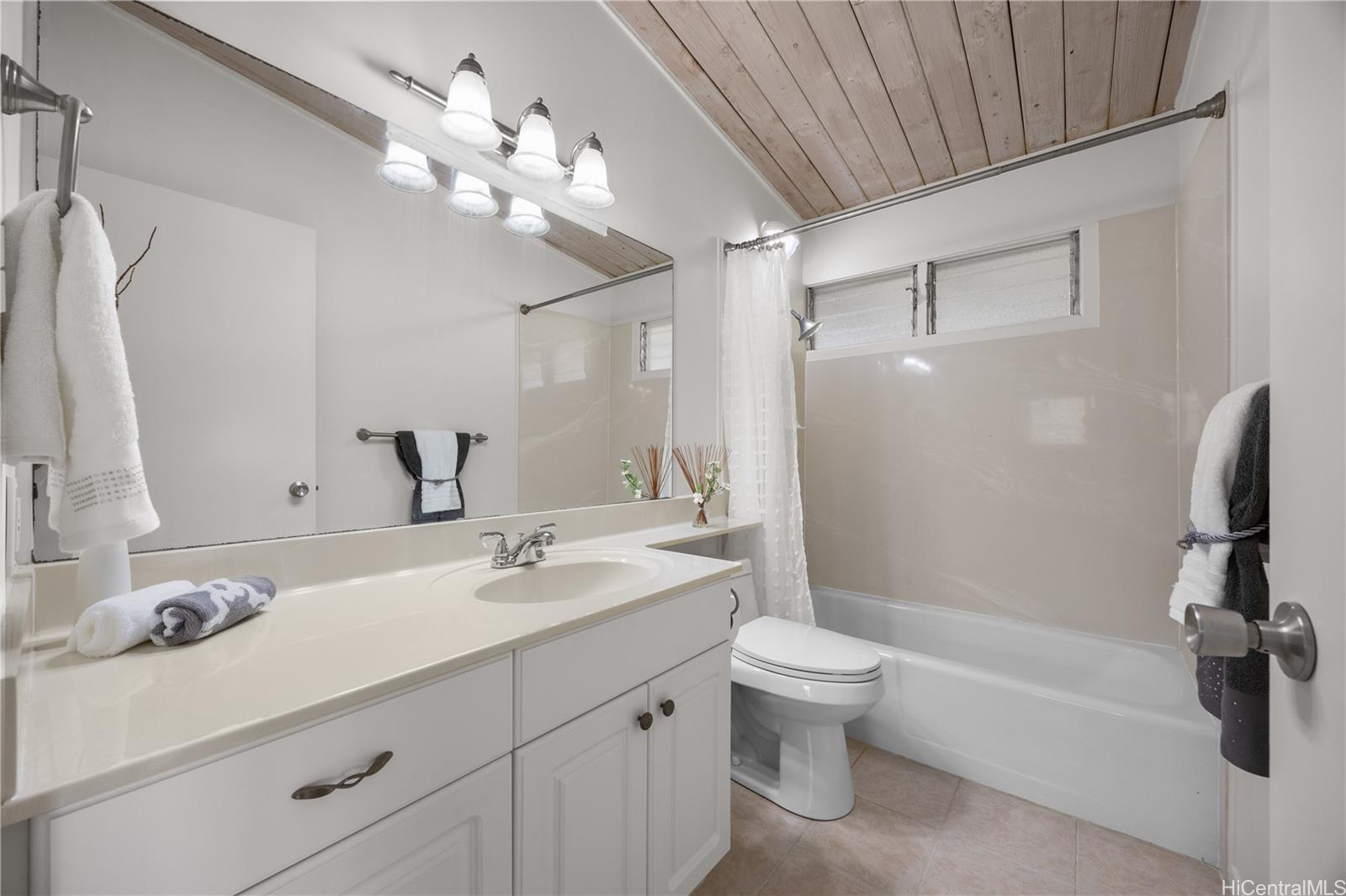 1608  Piikea Street Foster Village, PearlCity home - photo 9 of 18