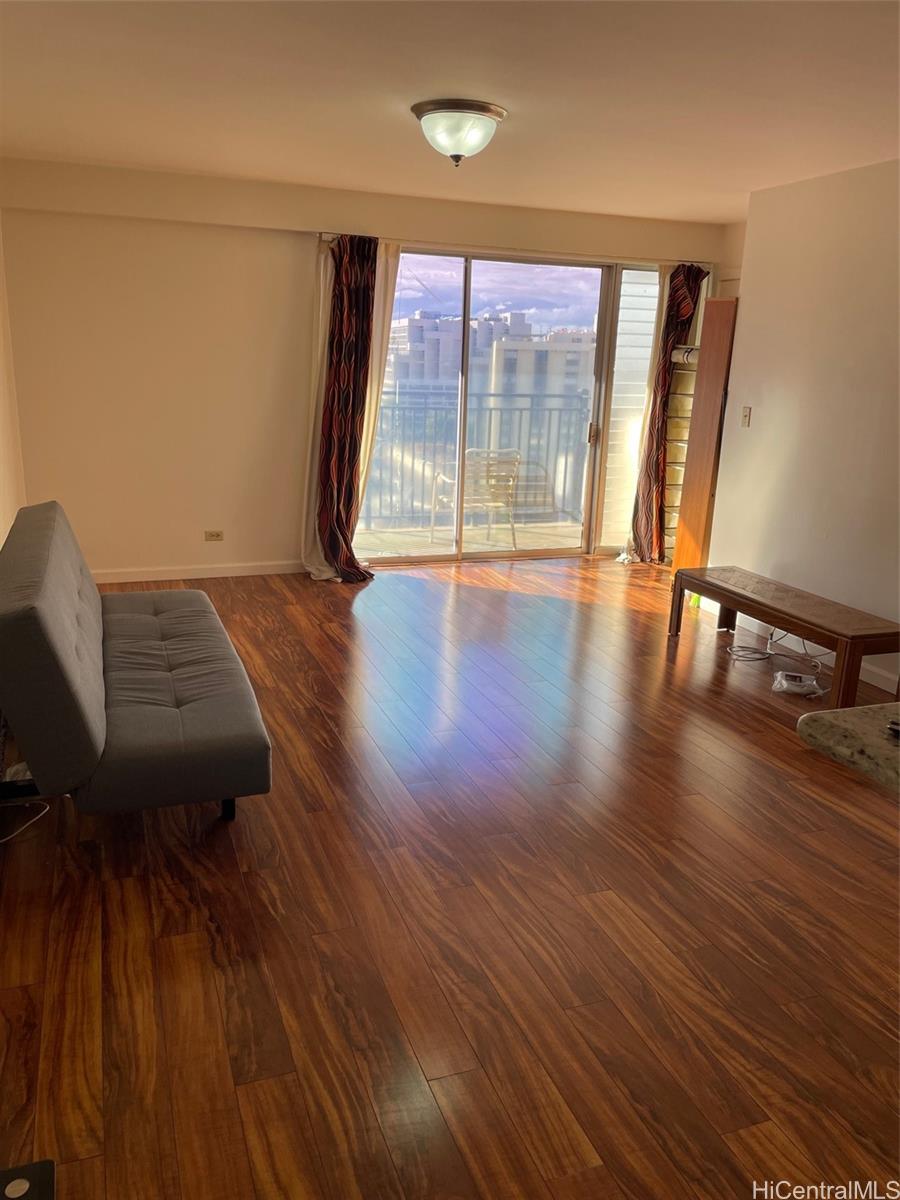 Kapiolani Towers condo # 1108, Honolulu, Hawaii - photo 4 of 22