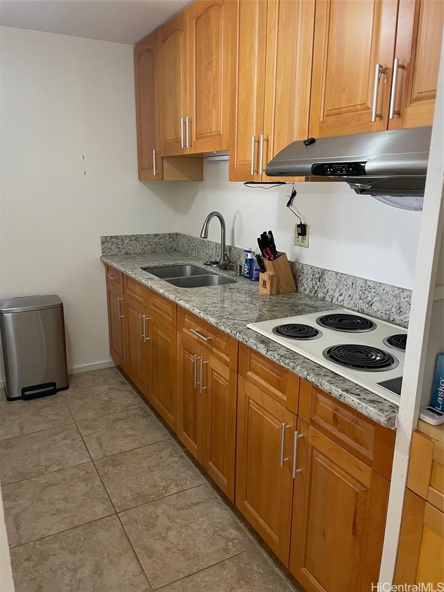 Kapiolani Towers condo # 1108, Honolulu, Hawaii - photo 8 of 22