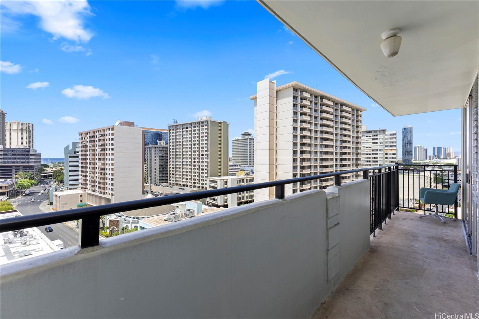Kapiolani Towers condo # 1207, Honolulu, Hawaii - photo 8 of 25