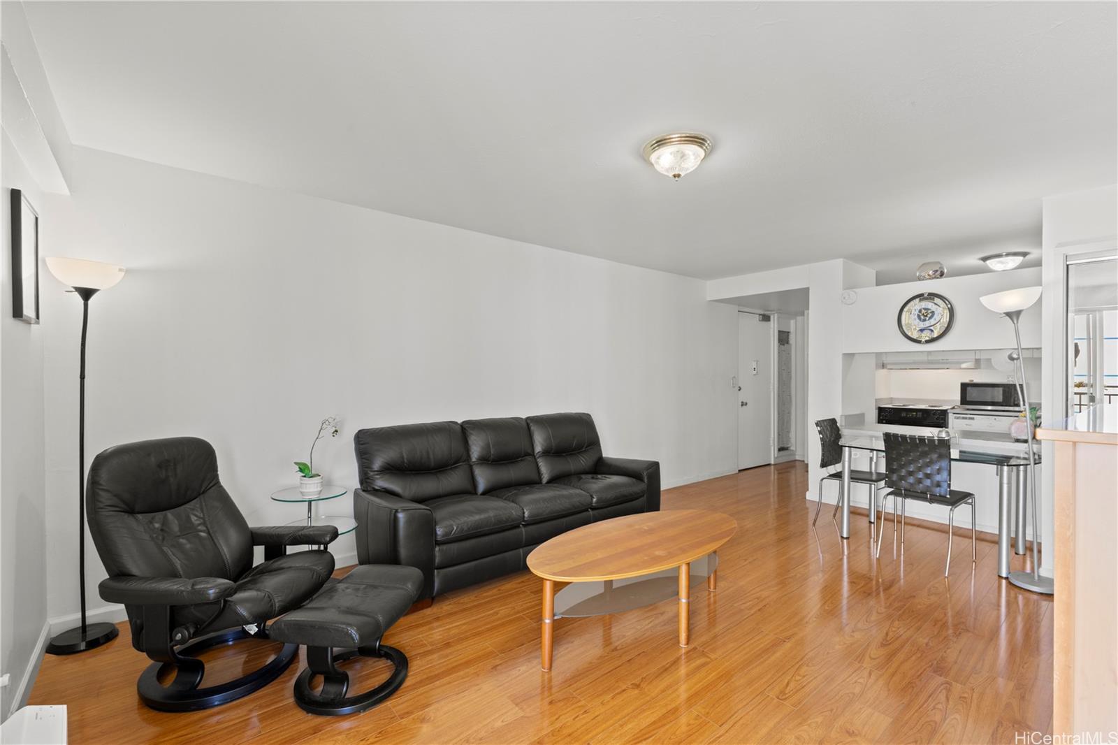 Kapiolani Towers condo # 1207, Honolulu, Hawaii - photo 2 of 25