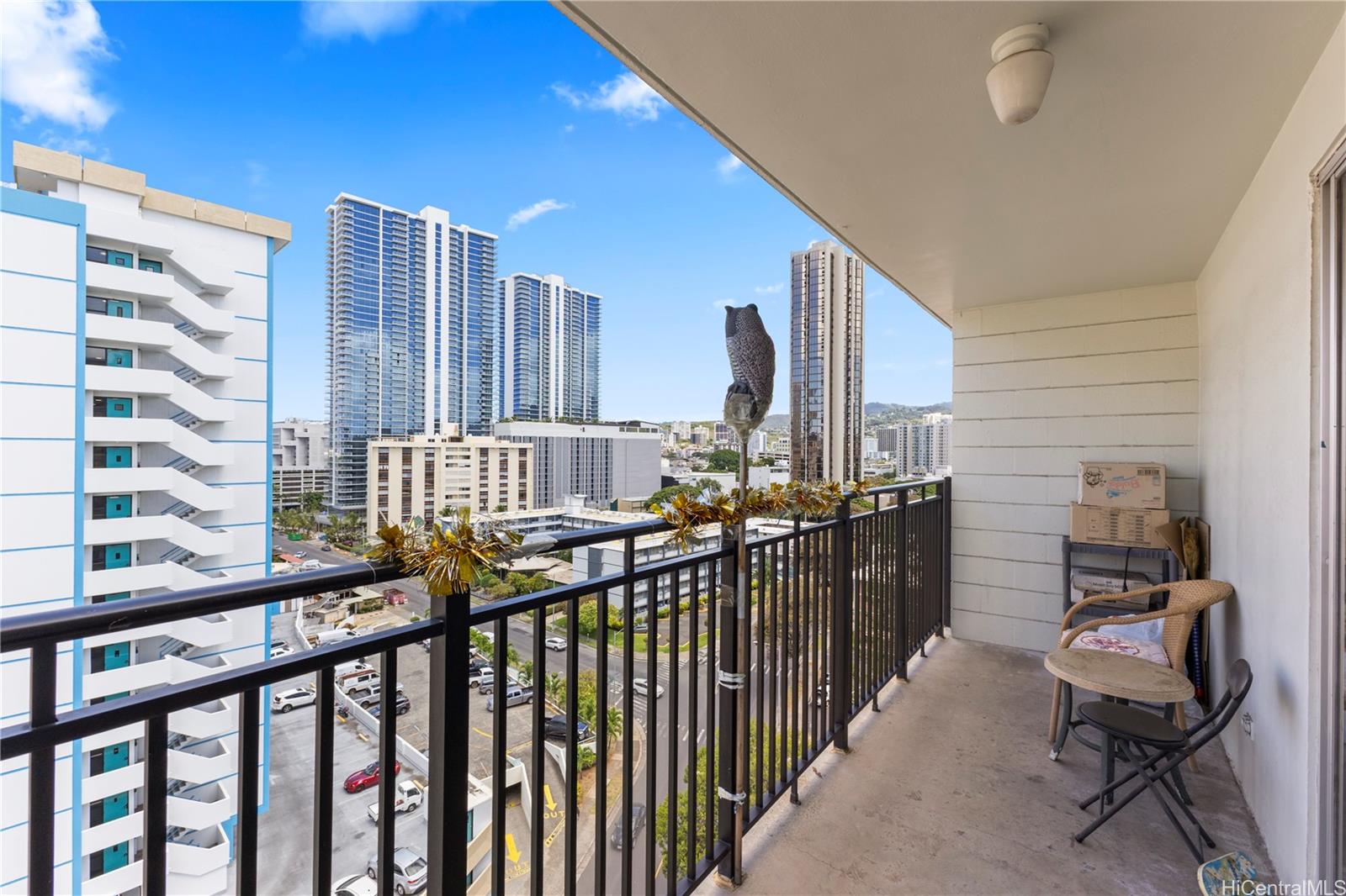 Kapiolani Towers condo # 1207, Honolulu, Hawaii - photo 20 of 25