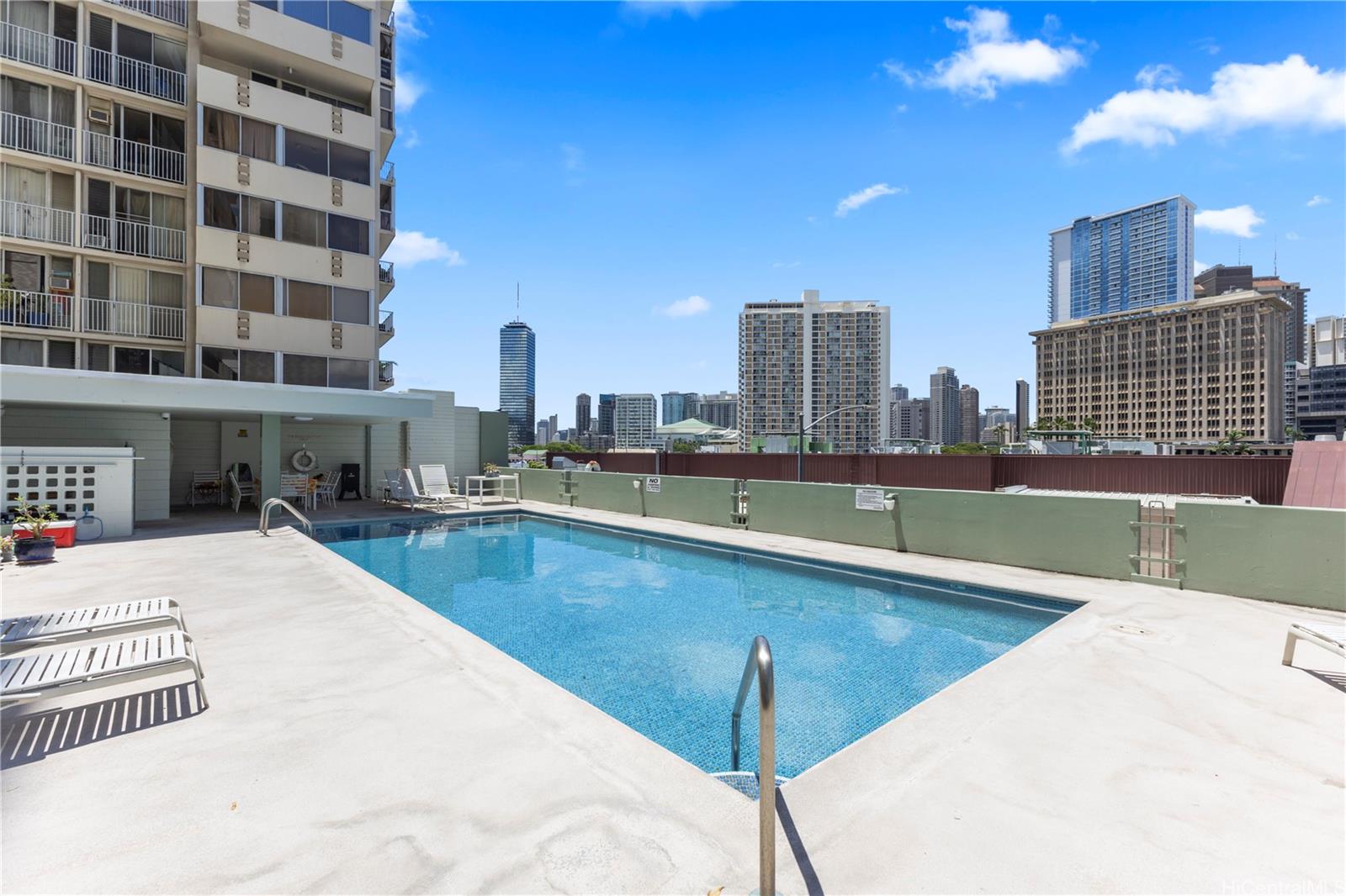 Kapiolani Towers condo # 1207, Honolulu, Hawaii - photo 24 of 25