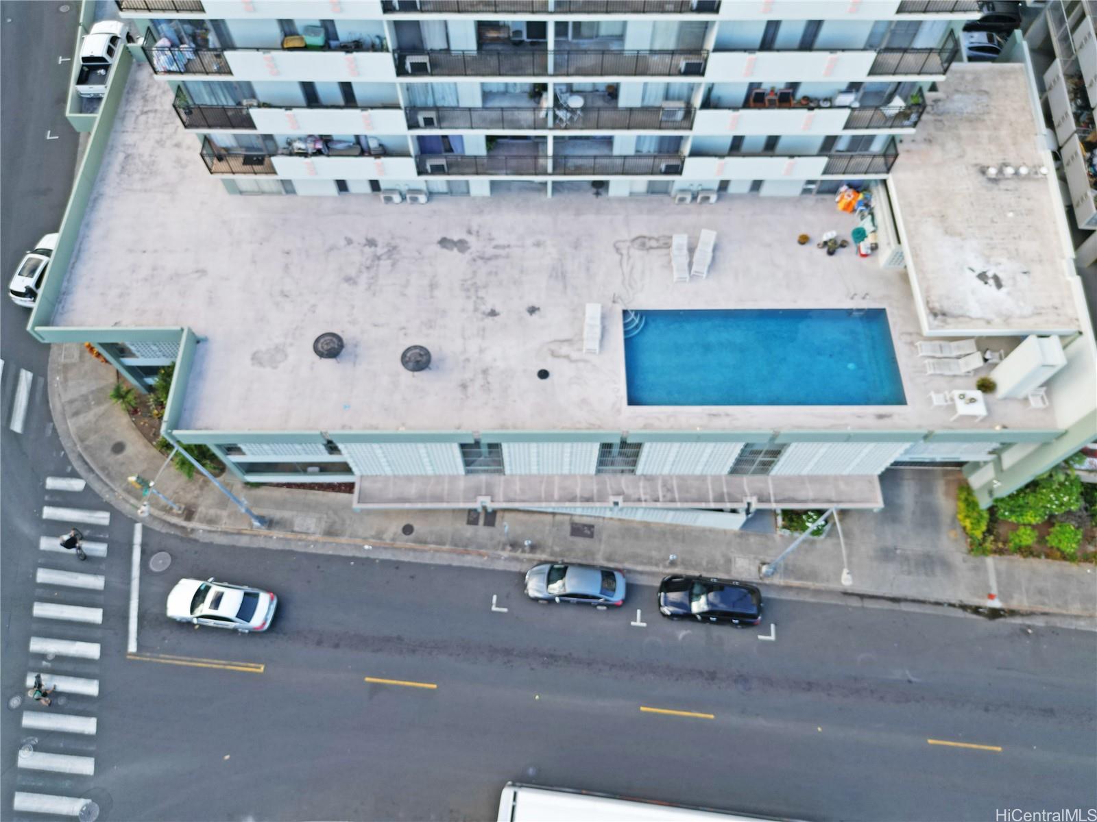 Kapiolani Towers condo # 16B, Honolulu, Hawaii - photo 21 of 25