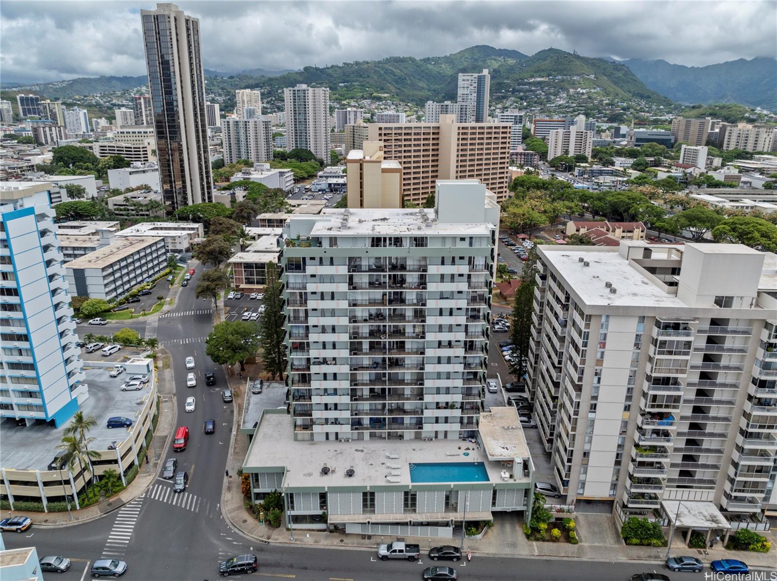 Kapiolani Towers condo # 308, Honolulu, Hawaii - photo 22 of 24