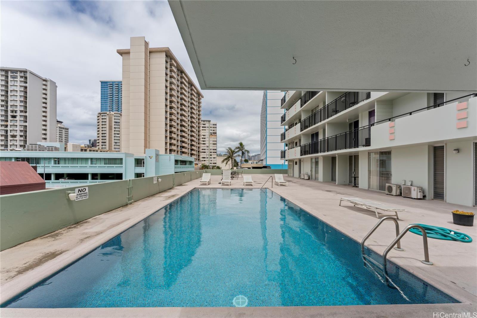 Kapiolani Towers condo # 308, Honolulu, Hawaii - photo 24 of 24