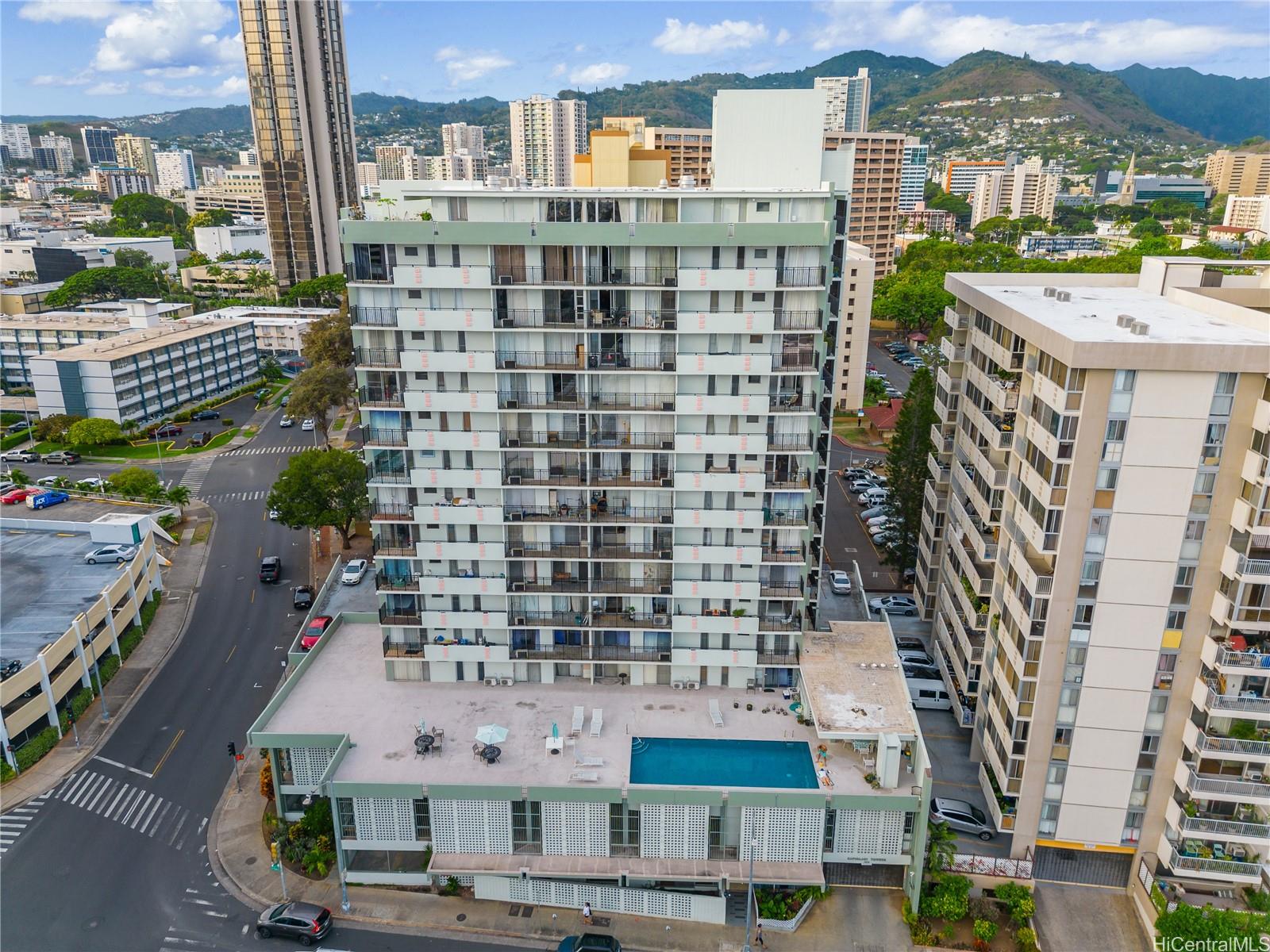 Kapiolani Towers condo # 503, Honolulu, Hawaii - photo 23 of 25
