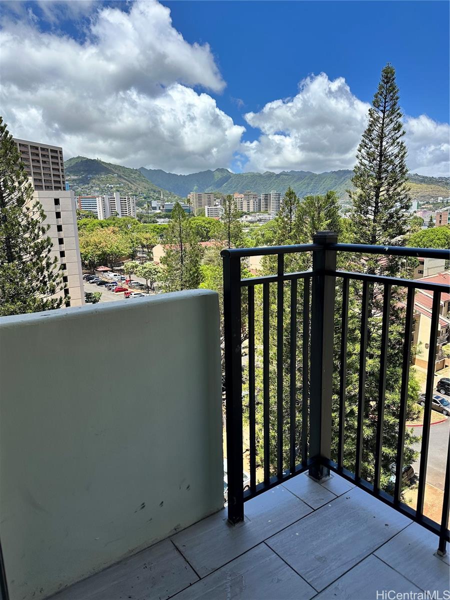 Kapiolani Towers condo # 902, Honolulu, Hawaii - photo 12 of 18