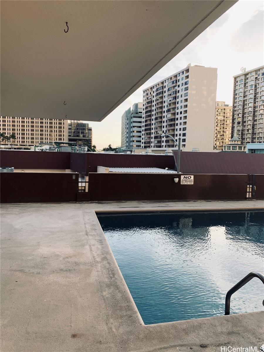 Kapiolani Towers condo # 902, Honolulu, Hawaii - photo 15 of 18