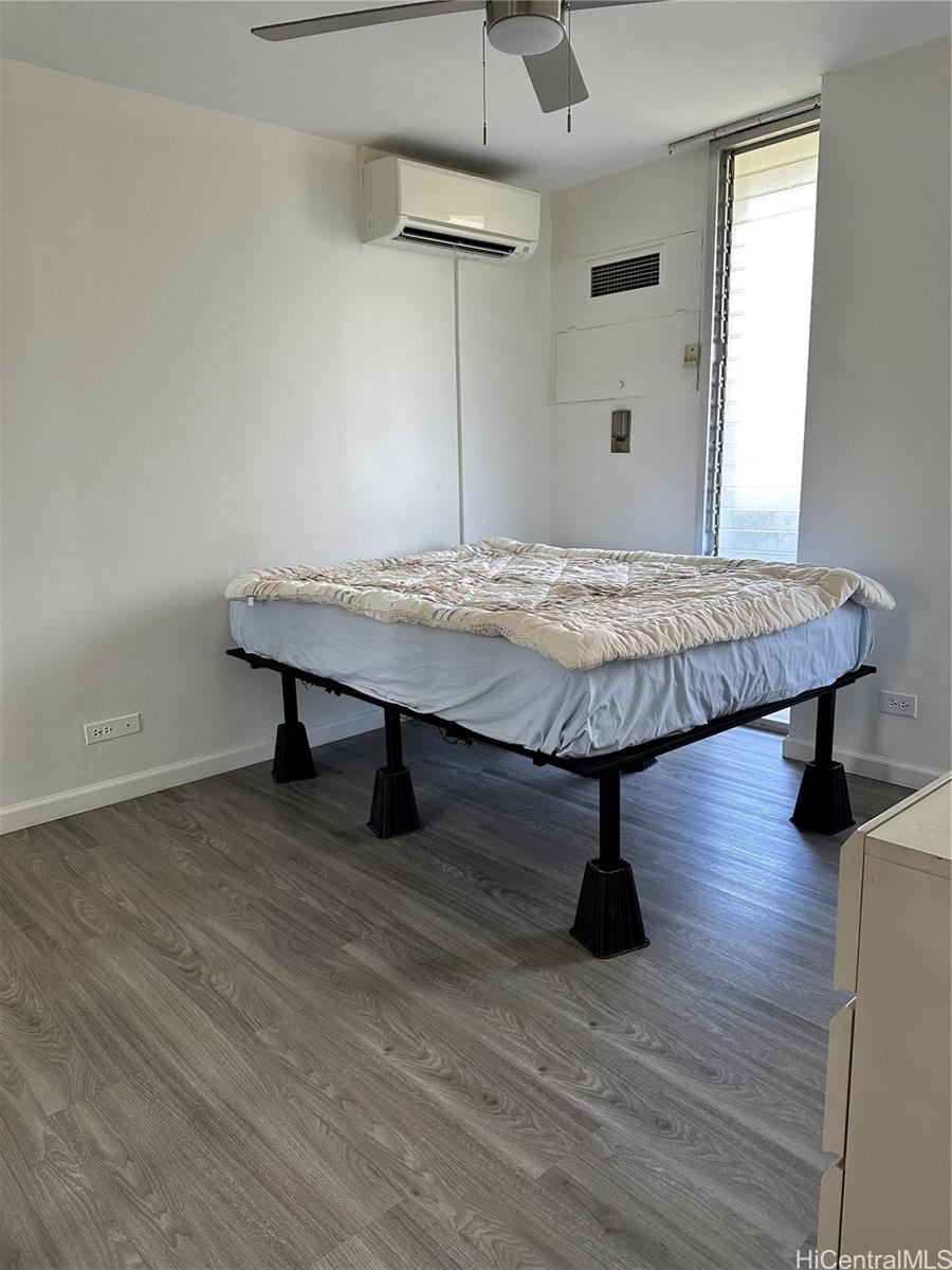 Kapiolani Towers condo # 902, Honolulu, Hawaii - photo 8 of 18