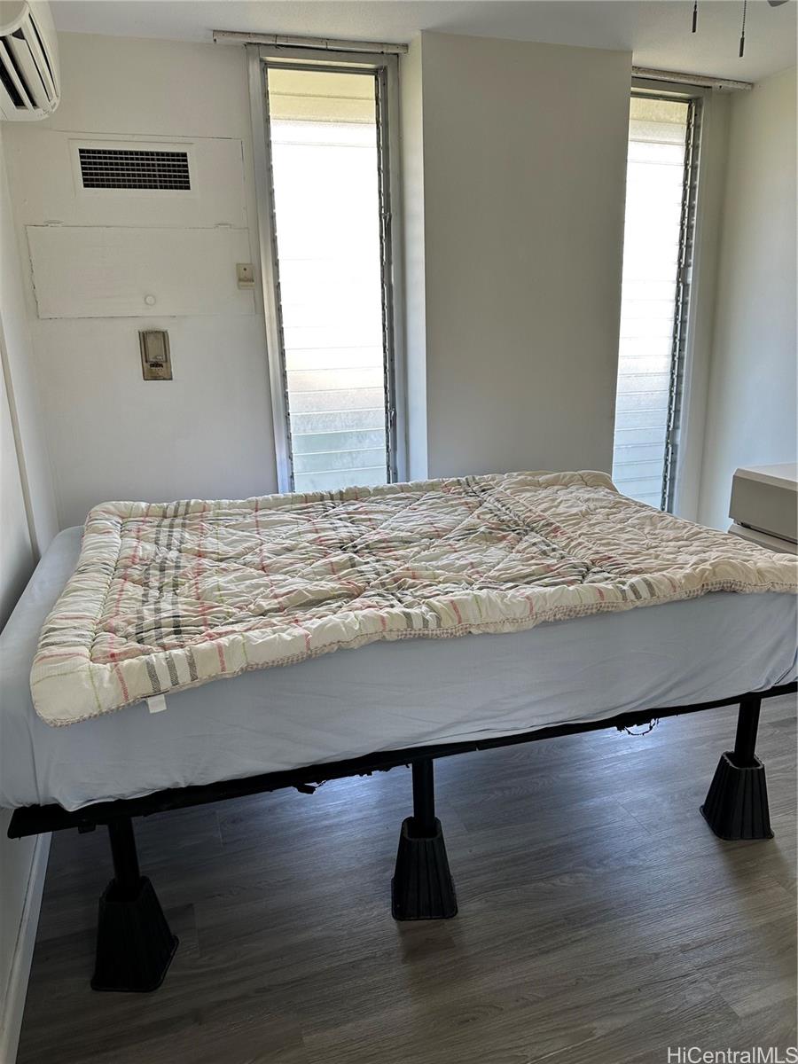 Kapiolani Towers condo # 902, Honolulu, Hawaii - photo 9 of 18