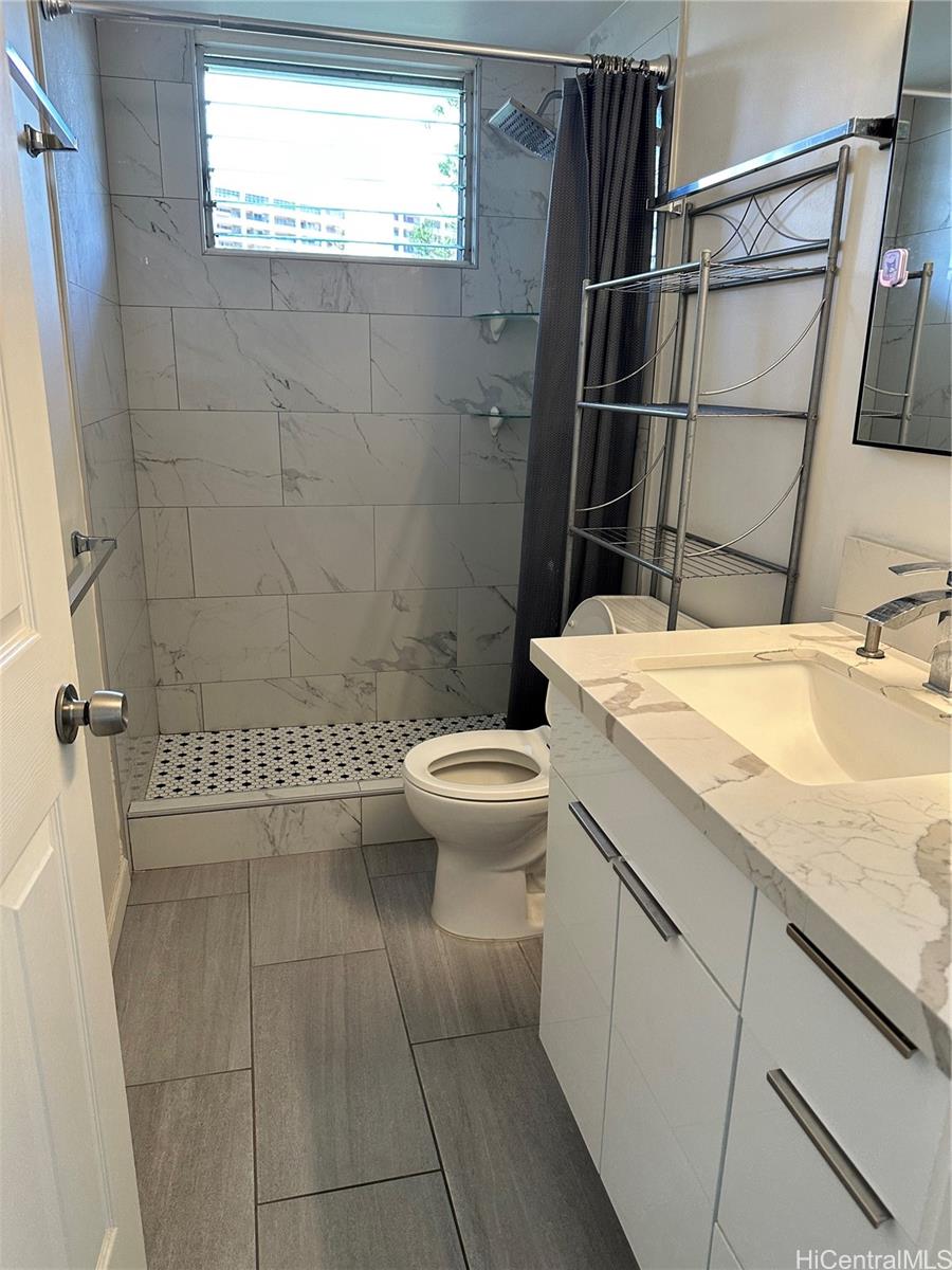 Kapiolani Towers condo # 902, Honolulu, Hawaii - photo 10 of 18