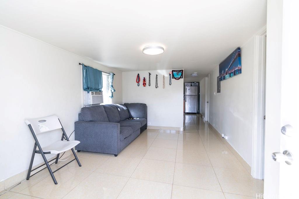 1611 Kahai St Honolulu - Multi-family - photo 17 of 25