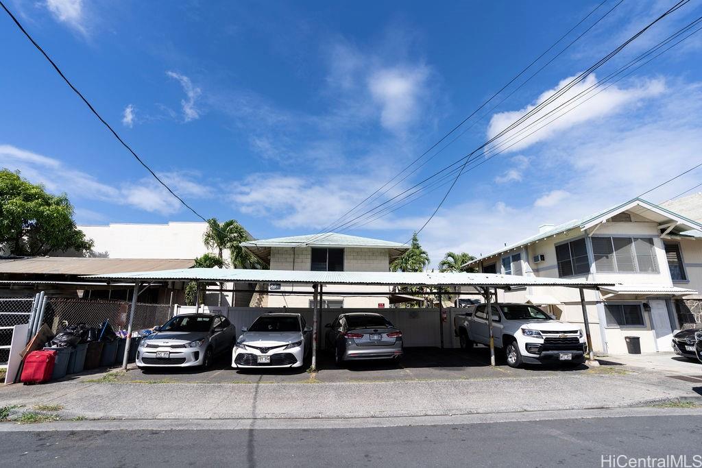 1611 Kahai St Honolulu - Multi-family - photo 3 of 25