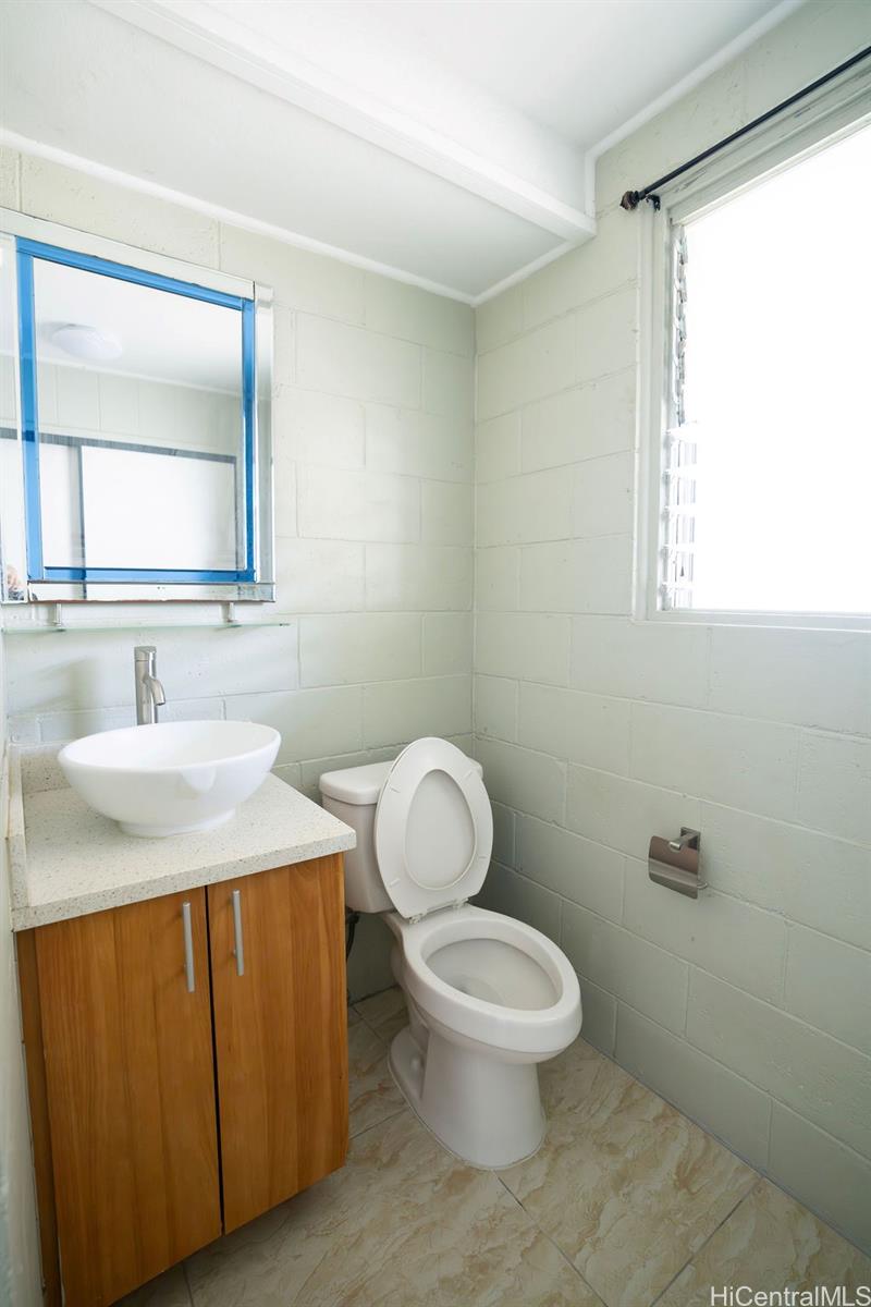 1611 Kahai St Honolulu - Multi-family - photo 22 of 25