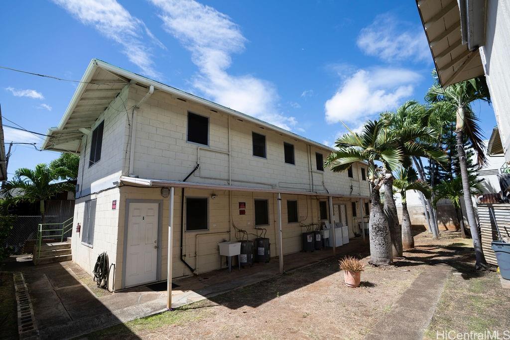 1611 Kahai St Honolulu - Multi-family - photo 6 of 25