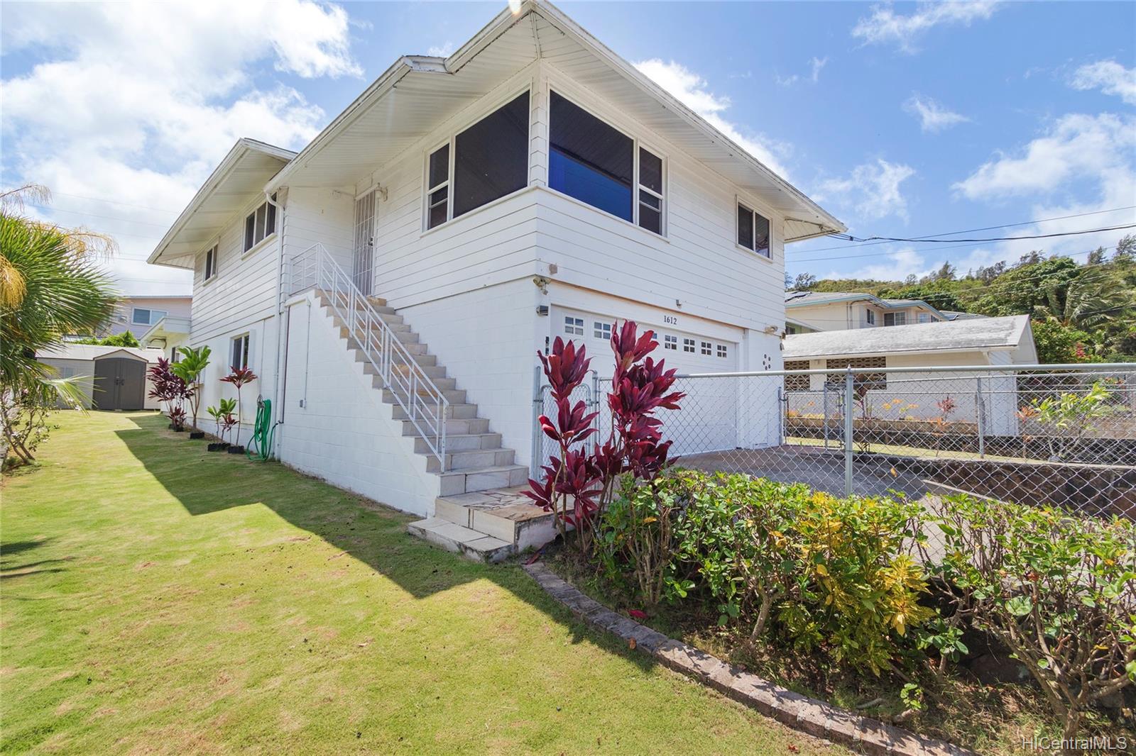 1612 Perry Street , Honolulu, Hi 96819 