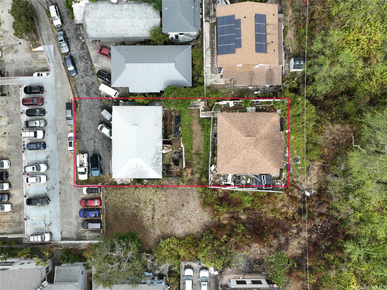 1615  Emerson St Punchbowl Area, Honolulu home - photo 2 of 8