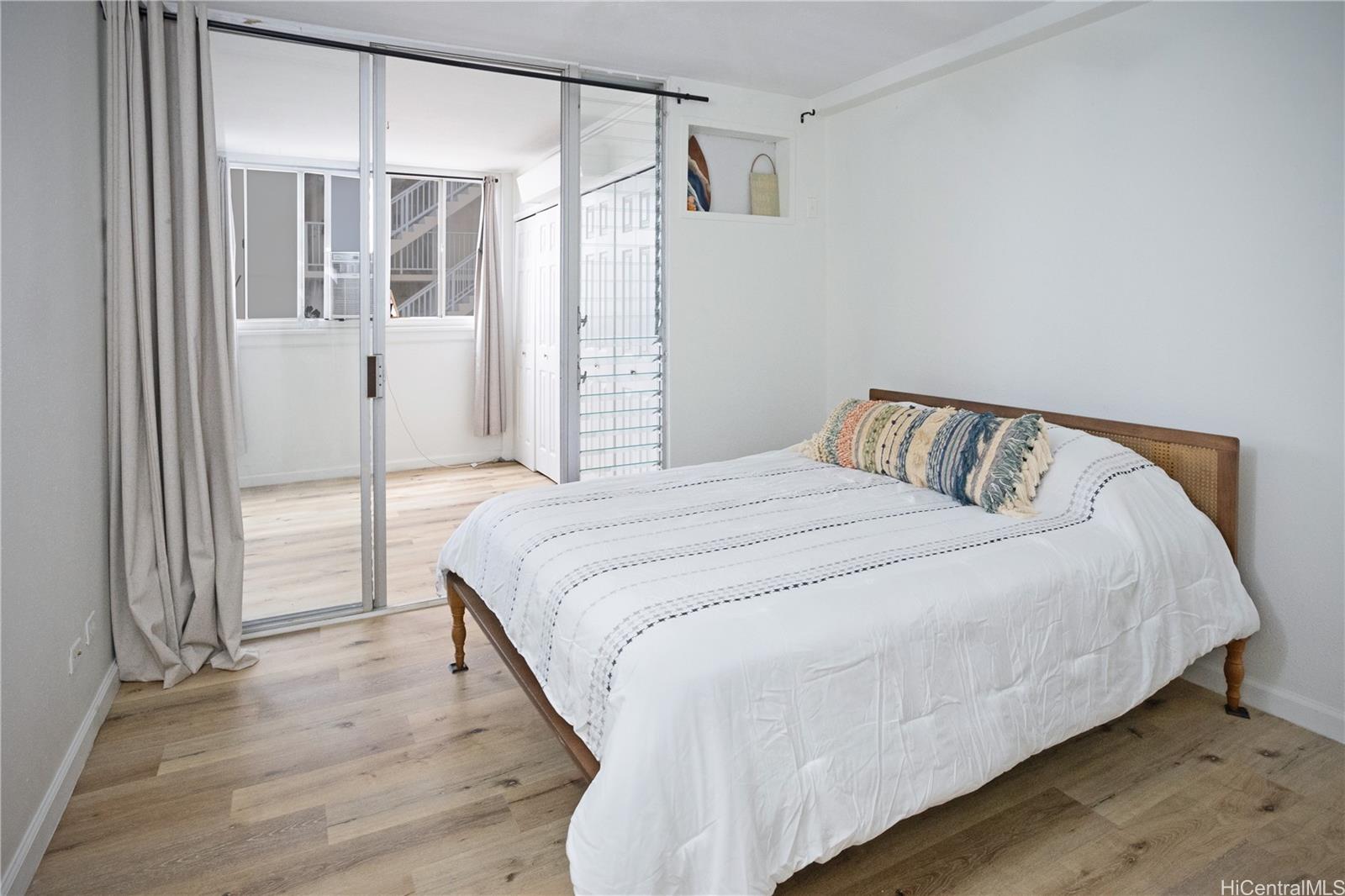 Punahou Sunset condo # 404, Honolulu, Hawaii - photo 6 of 20