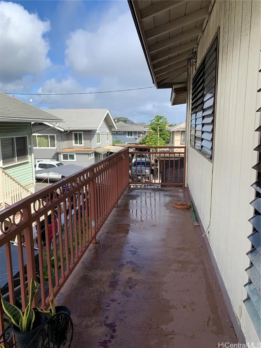 1617  Kamehameha IV Road Kalihi-lower, Honolulu home - photo 4 of 22
