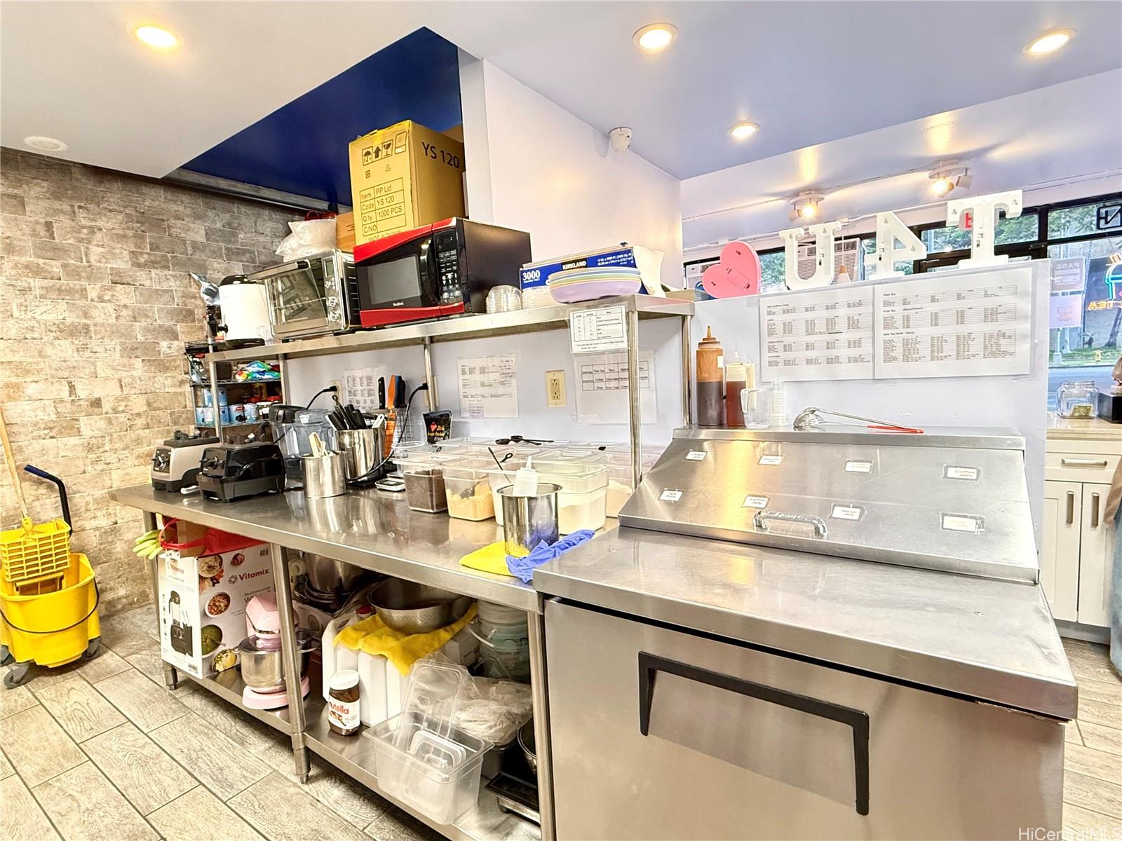 1617 Kapiolani Blvd Ala Moana Ala Moana Tower - photo 11 of 16