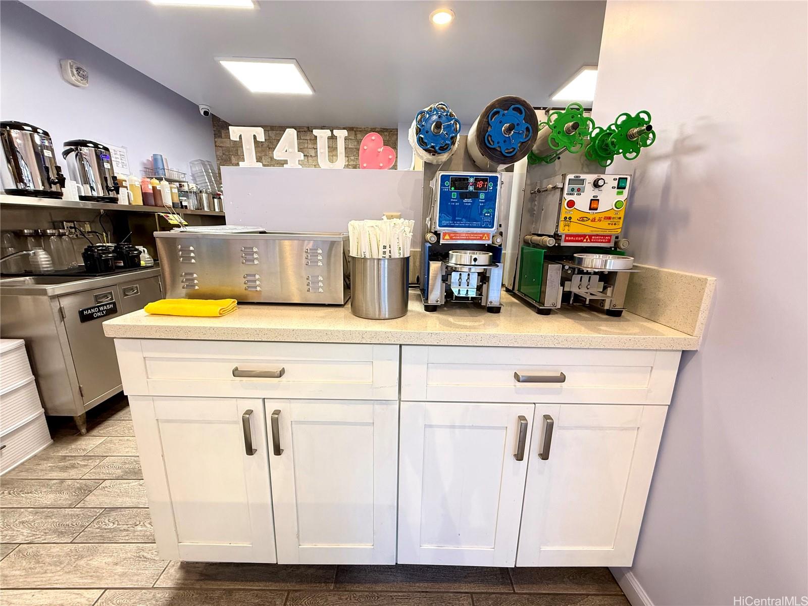 1617 Kapiolani Blvd Ala Moana Ala Moana Tower - photo 6 of 16