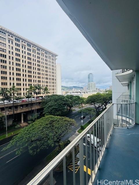 Ala Moana Tower condo # 703, Honolulu, Hawaii - photo 18 of 25