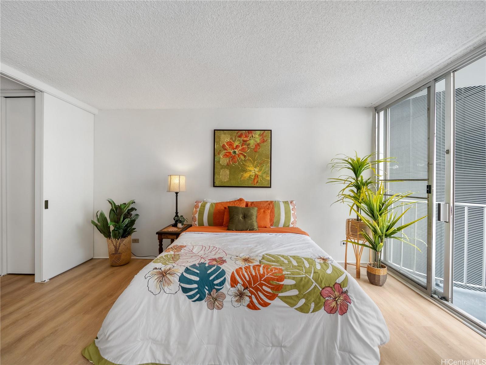 Ala Moana Tower condo # 807, Honolulu, Hawaii - photo 11 of 25