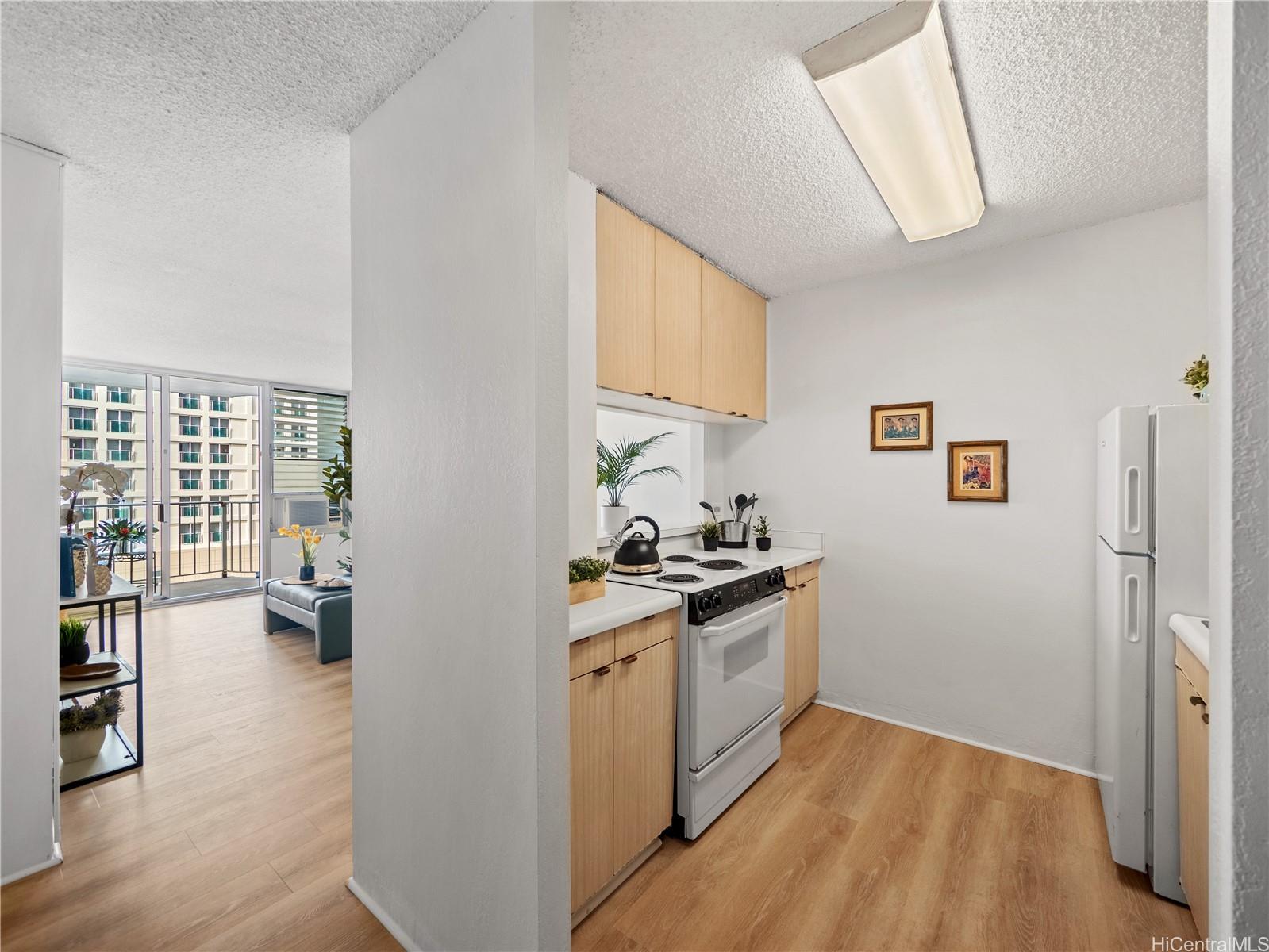 Ala Moana Tower condo # 807, Honolulu, Hawaii - photo 3 of 25