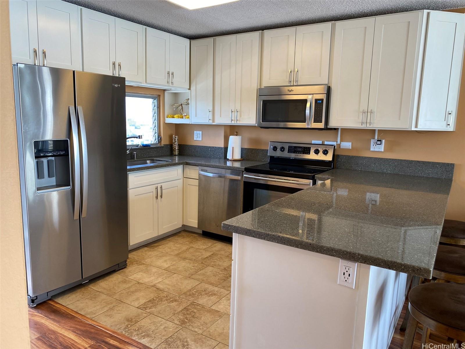 Makiki Towers 1401, 1617 Keeaumoku Street, Honolulu Makiki Area