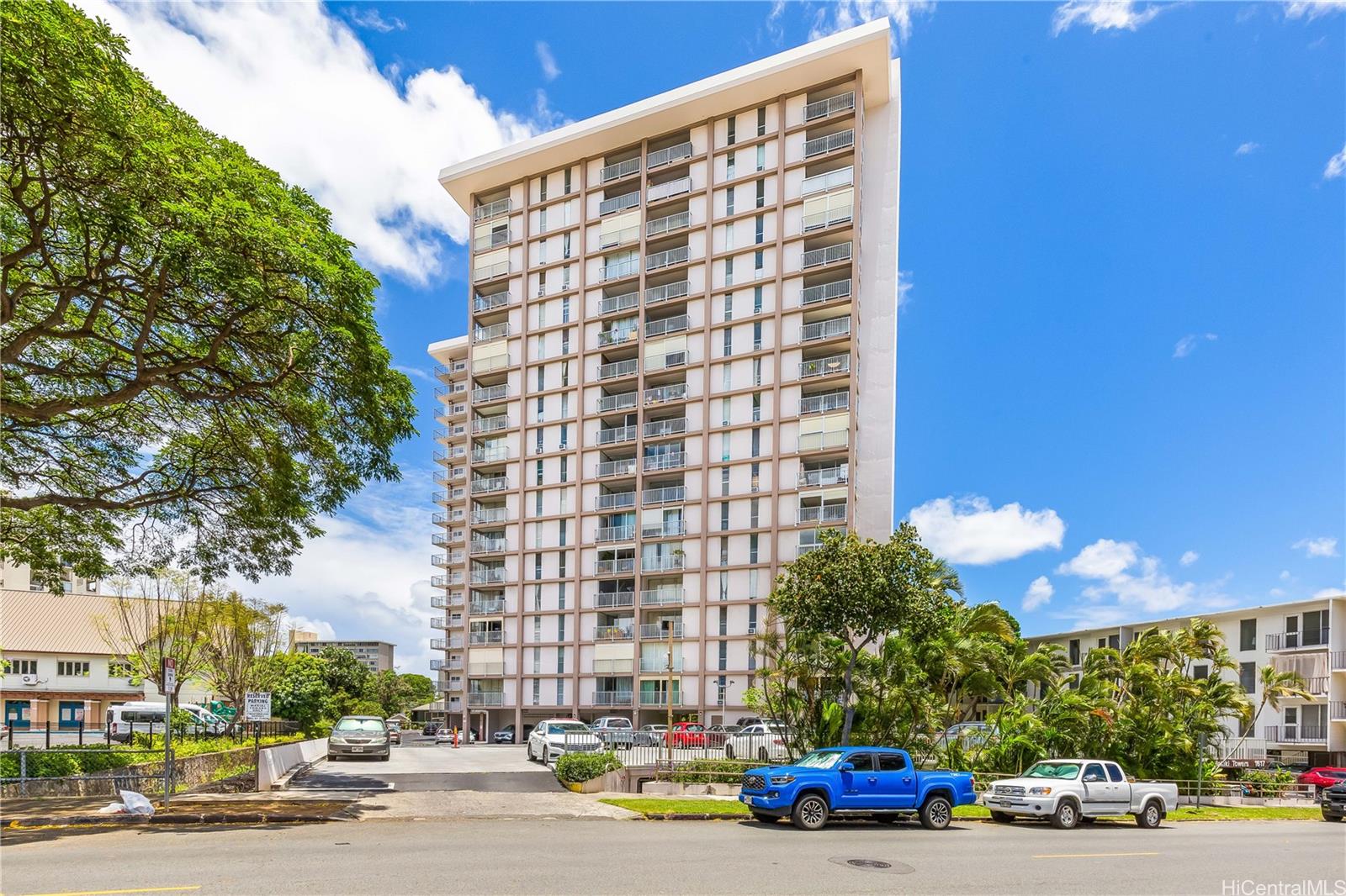 Makiki Towers condo # 203, Honolulu, Hawaii - photo 24 of 24