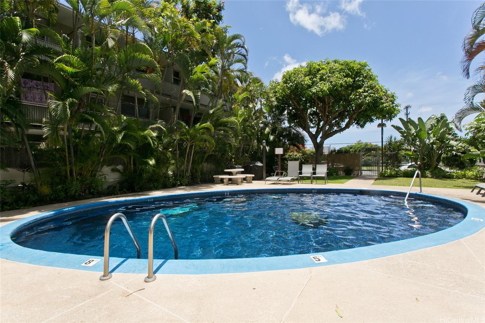 Makiki Towers condo # 404, Honolulu, Hawaii - photo 17 of 17