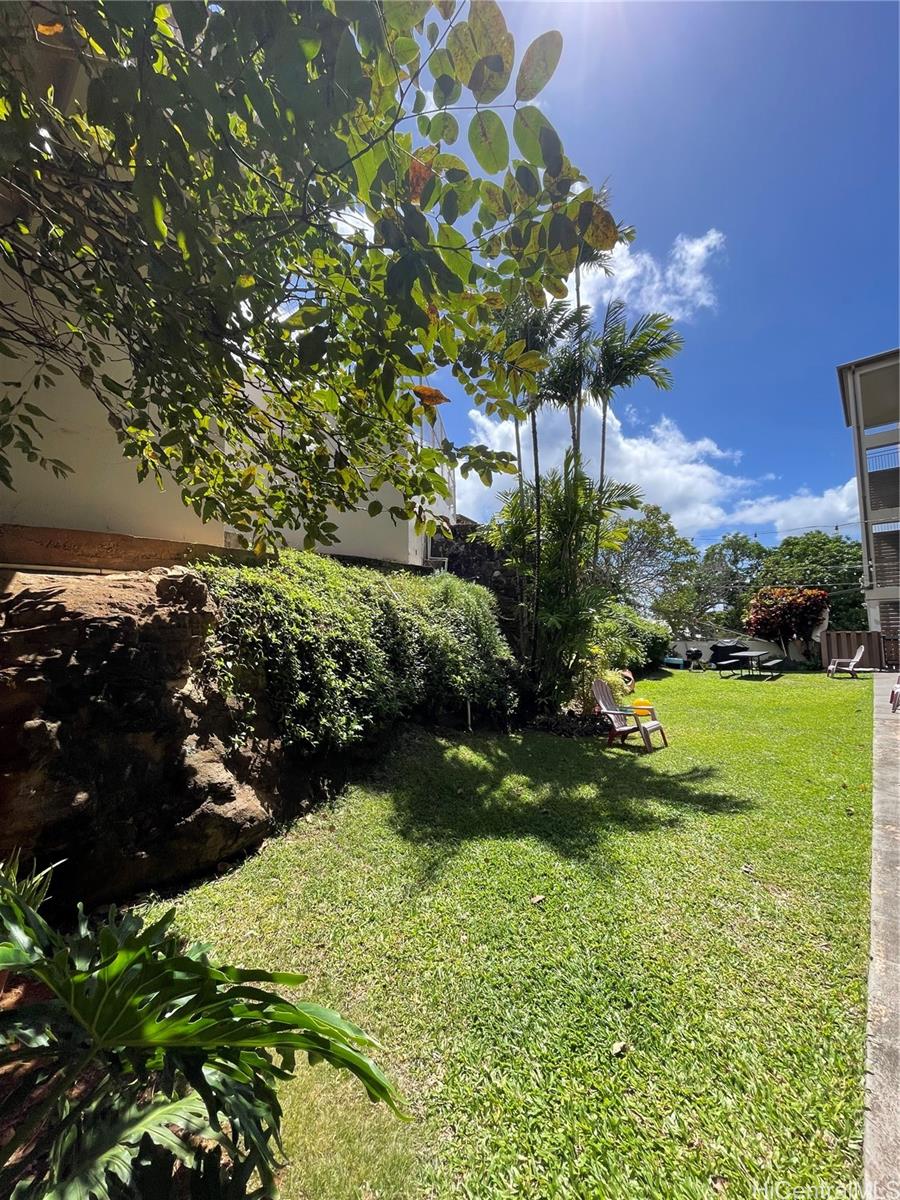1619 Kamamalu Ave Honolulu - Rental - photo 16 of 18