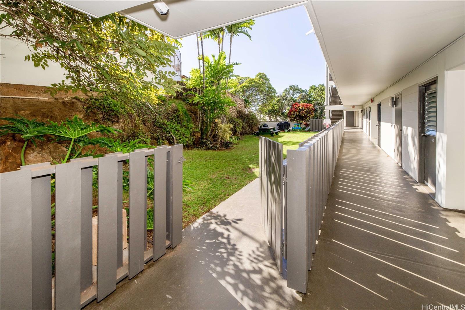 Aleo Hale condo # 301, Honolulu, Hawaii - photo 14 of 17