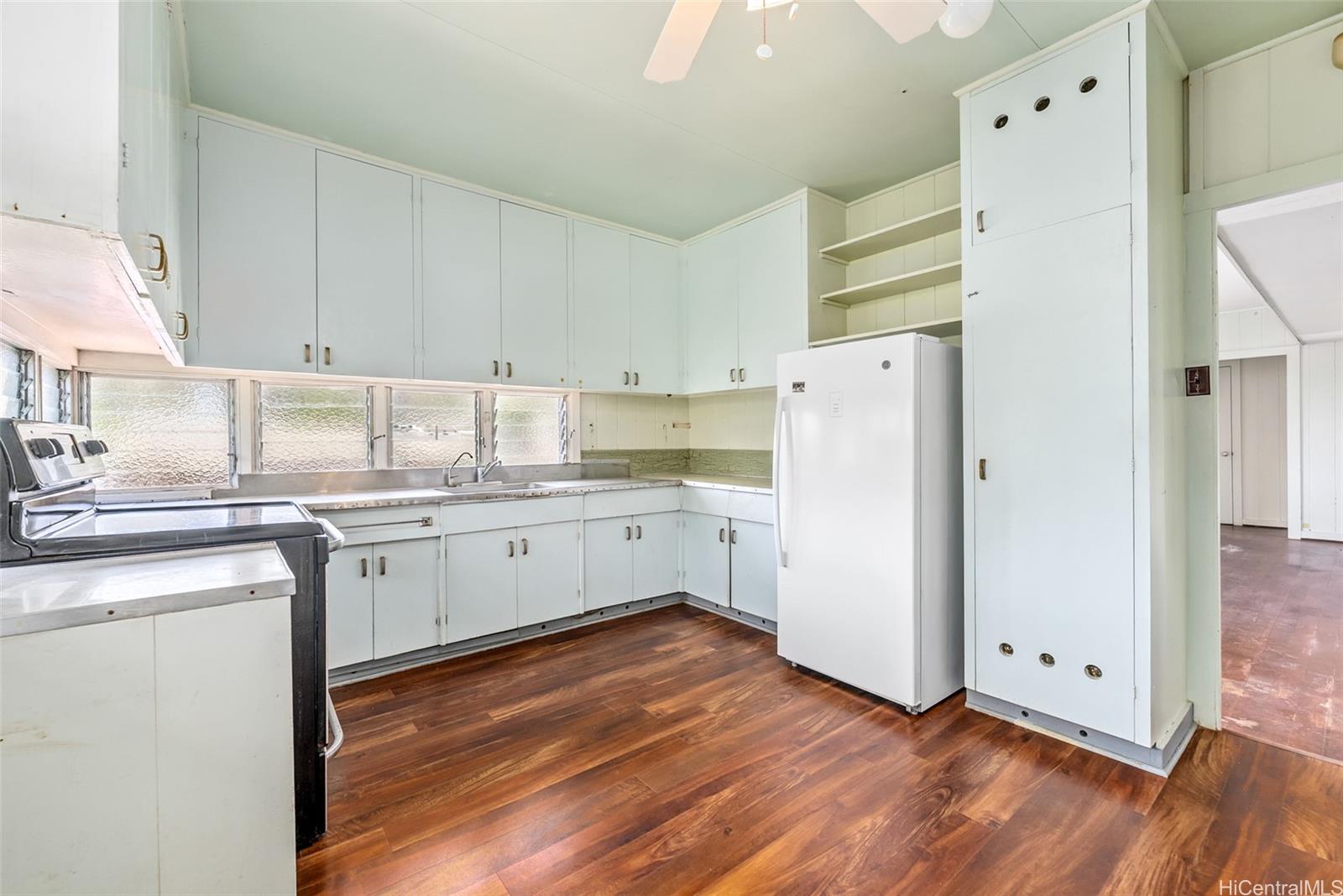 1619  Ua Drive Palolo, Diamond Head home - photo 4 of 25