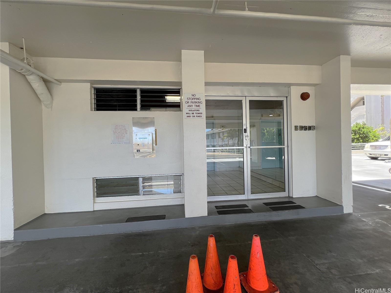 Makiki Colony condo # 201, Honolulu, Hawaii - photo 3 of 23