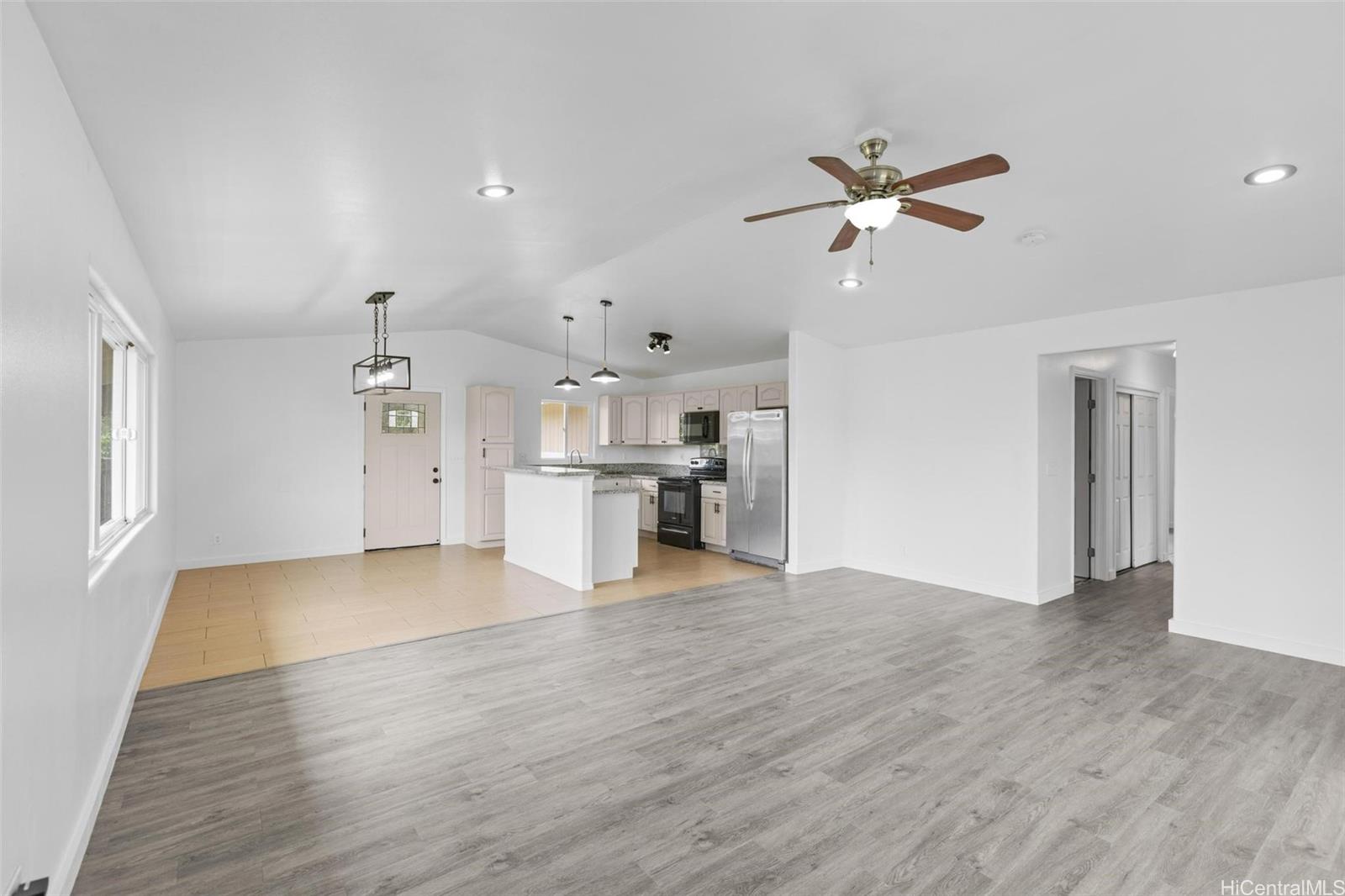 16-2095 Tradewind Dr.  Tradewind Dr ,  home - photo 5 of 25