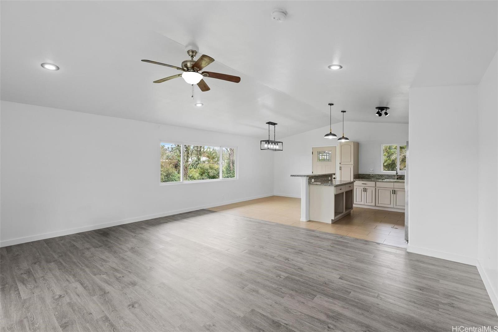 16-2095 Tradewind Dr.  Tradewind Dr ,  home - photo 6 of 25