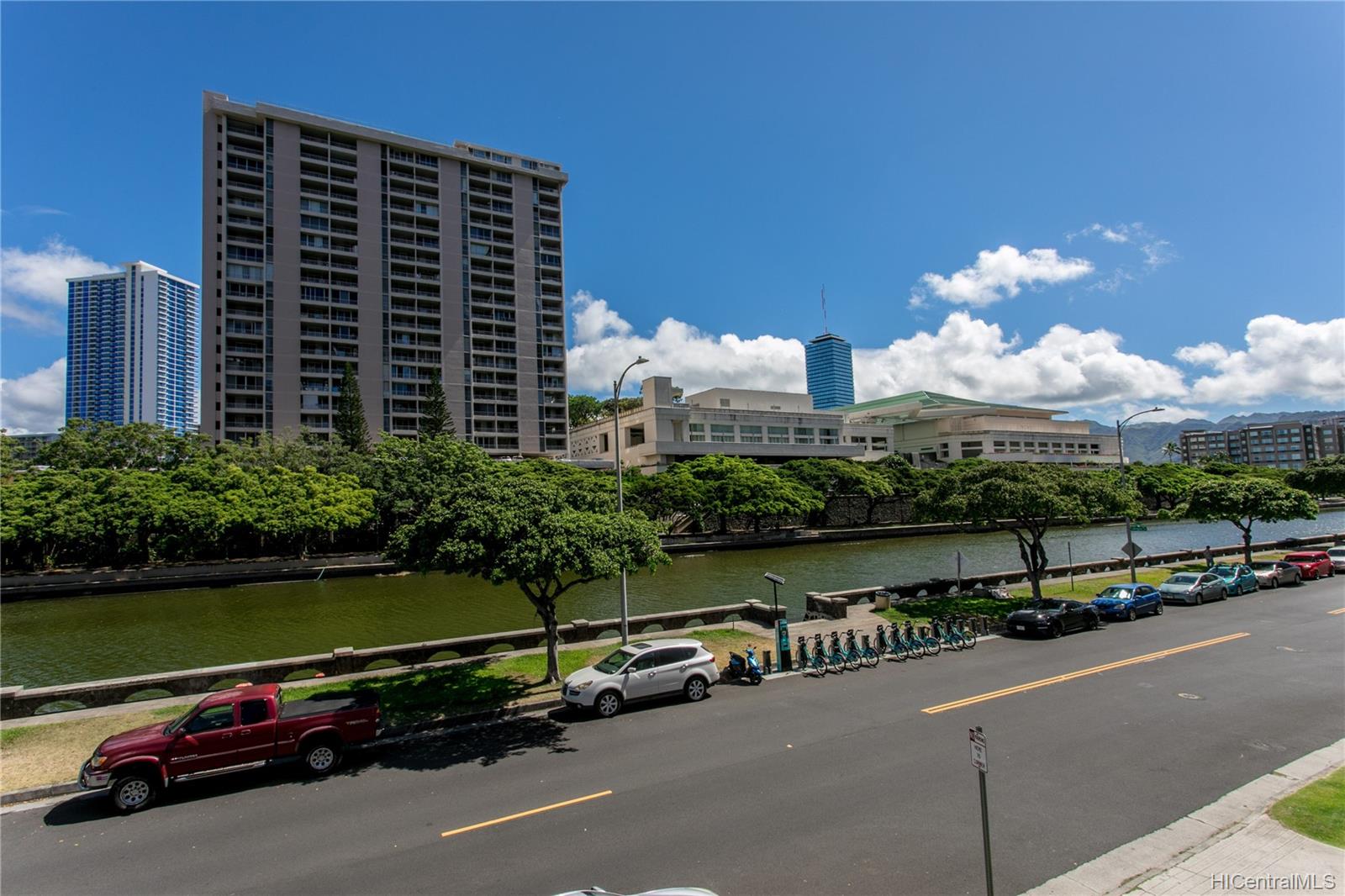 Marina Gardens condo # 303, Honolulu, Hawaii - photo 15 of 15